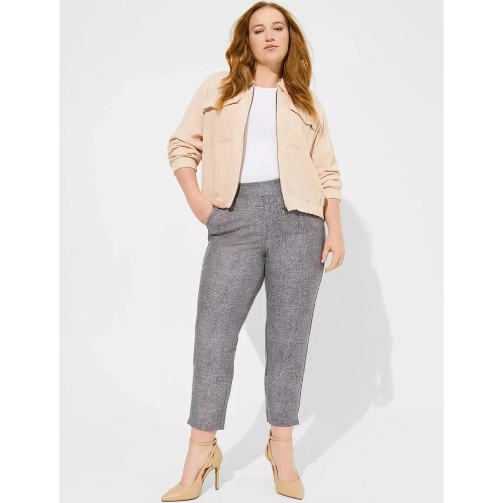 Torrid Grey Ivy Texture Studio‎ Luxe Ponte Pull On Relaxed Tapered Pants 1 Short